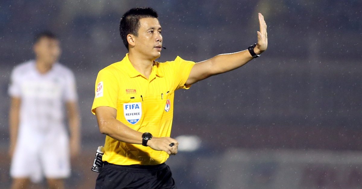 Trọng tài FIFA Hoàng Ngọc Hà cầm còi trận chung kết Giải bóng đá công nhân, viên chức