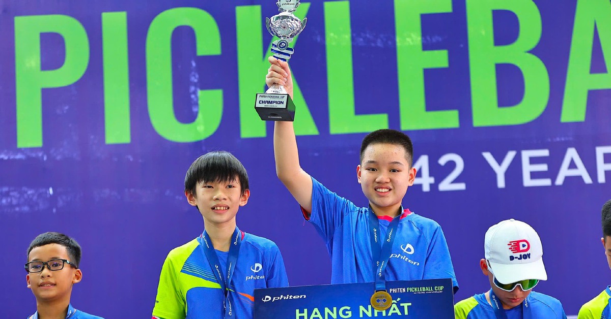 Em trai Vinh Hiển tỏa sáng ở giải pickleball nhí