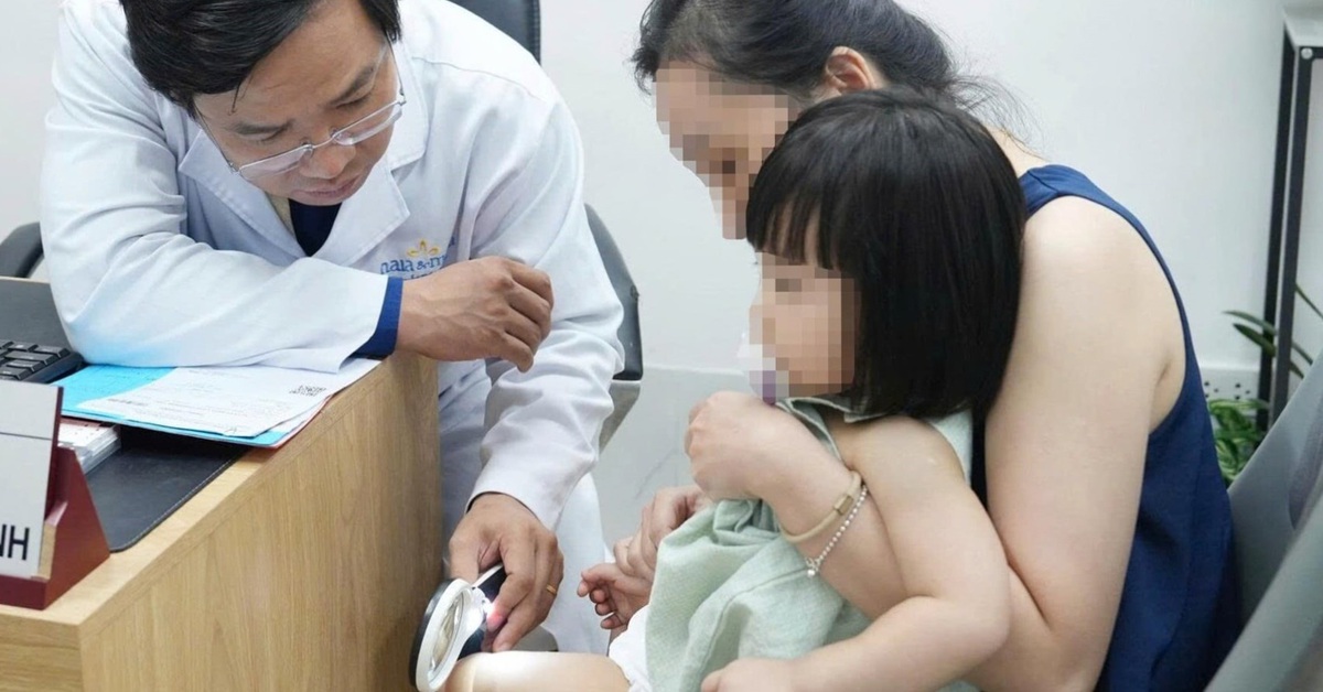 Giật mình chuyện cho trẻ tắm bia, uống mật gấu để đẹp da, chống bệnh hiểm nghèo