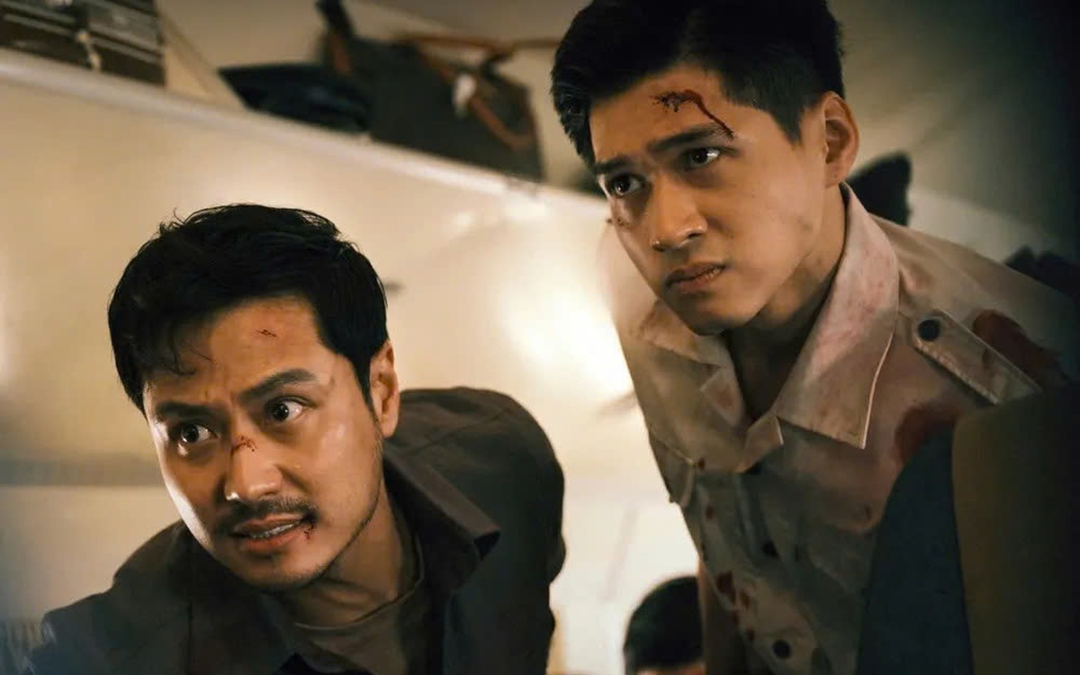 Tử chiến trên không khó đạt 300 tỉ; Chị ngã em nâng và Tay anh giữ một vì sao mở màn kém