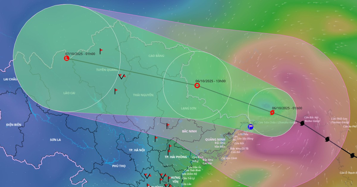 Tâm bão Matmo đang trên đất liền Trung Quốc, cách Quảng Ninh 50km