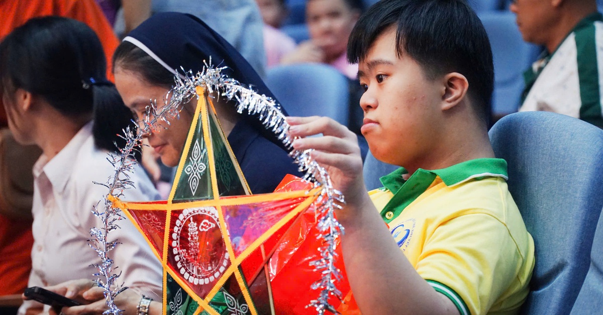Mang Tết Trung thu về với trẻ em khó khăn ở Khánh Hòa