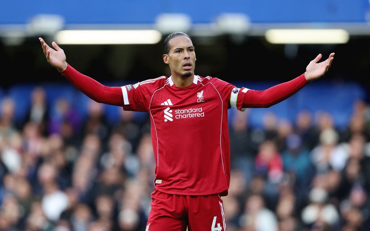 Pha 'xoay mông' của Van Dijk khiến Liverpool thua Chelsea