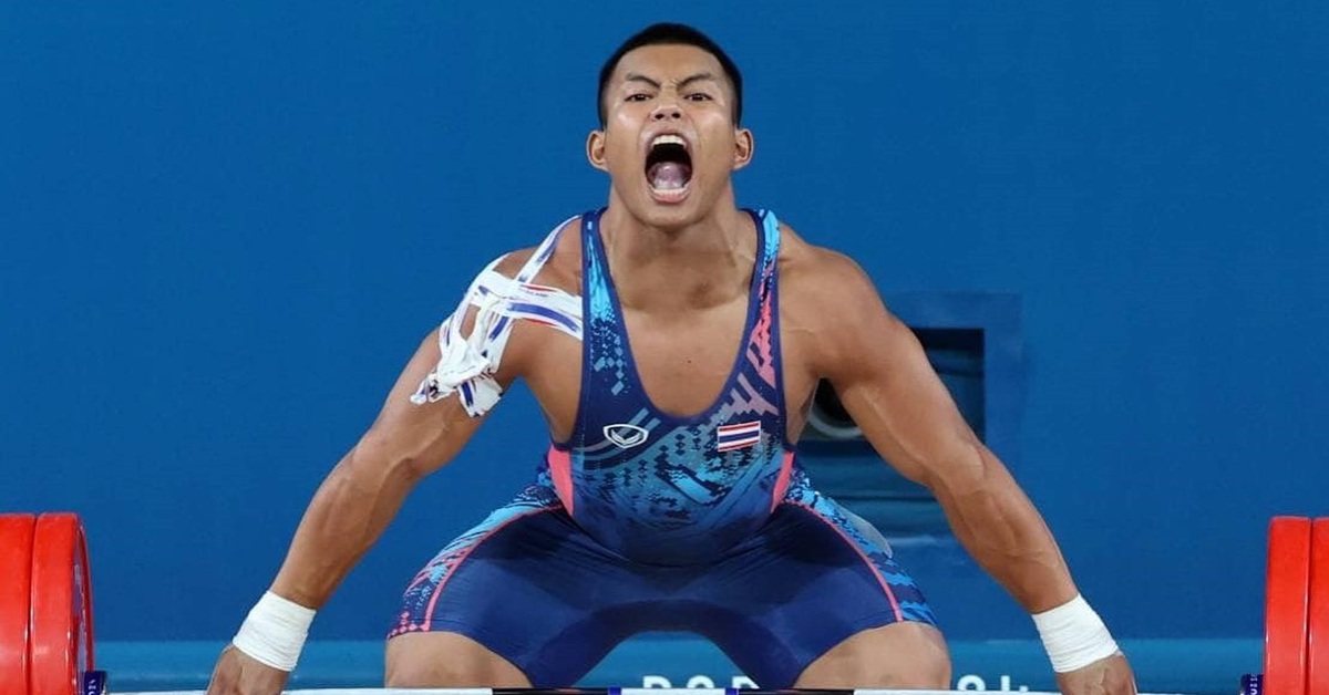 Lực sĩ Thái Lan gây sốc, nâng mức tạ chưa từng thấy ở giải thế giới