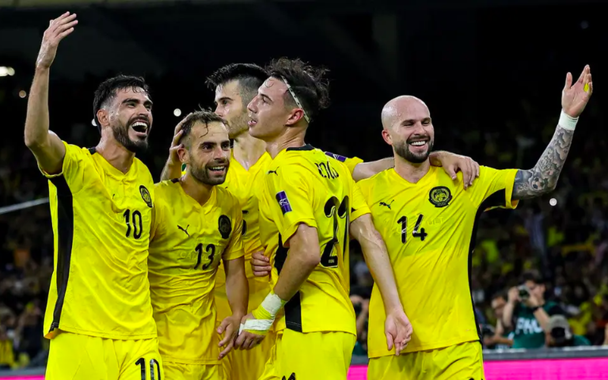 Vì sao FIFA xác nhận tư cách rồi lại phạt cầu thủ nhập tịch Malaysia?
