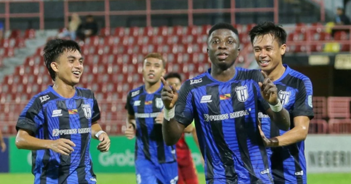 Cầu thủ nhập tịch Mintah thề sẽ chiến đấu cho Malaysia