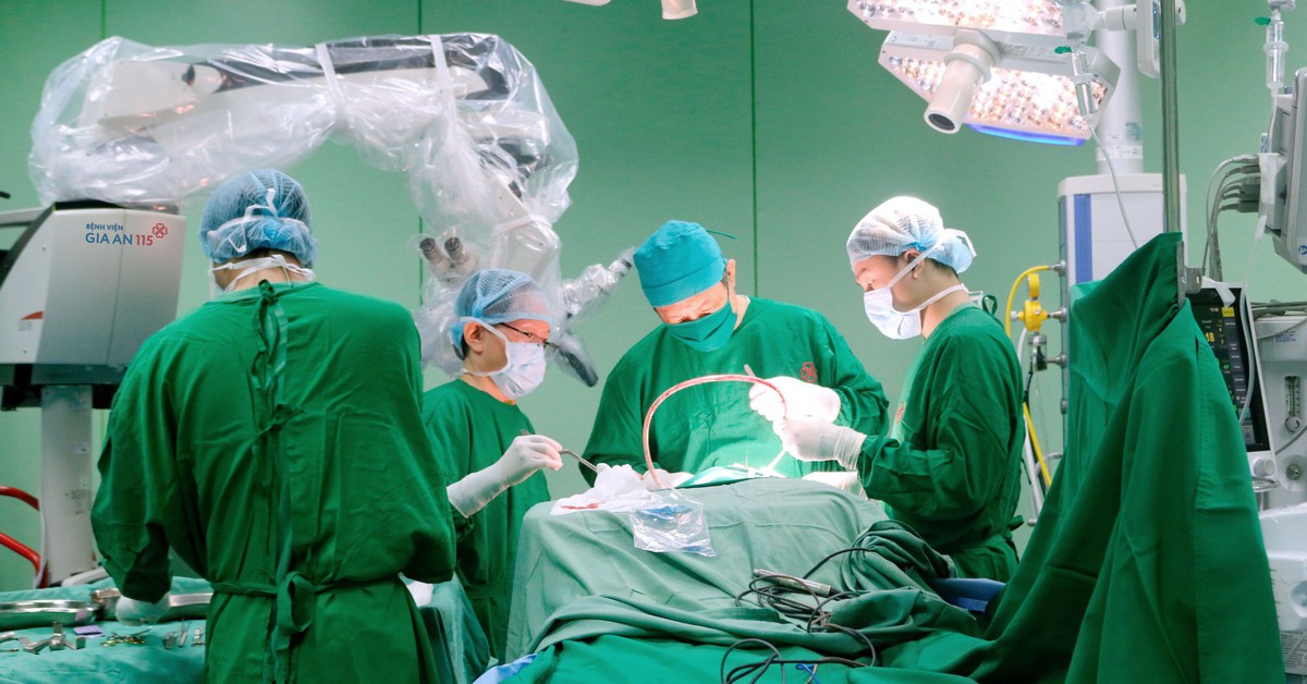 Đau đầu, buồn nôn lúc rạng sáng, cô gái 26 tuổi suýt chết do đột quỵ xuất huyết não