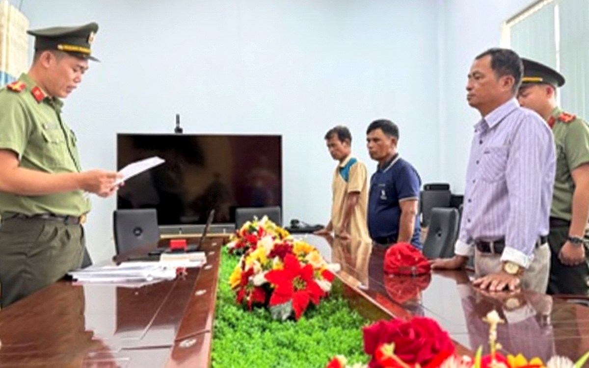 Khởi tố, bắt tạm giam 2 người có hành vi chống phá Nhà nước