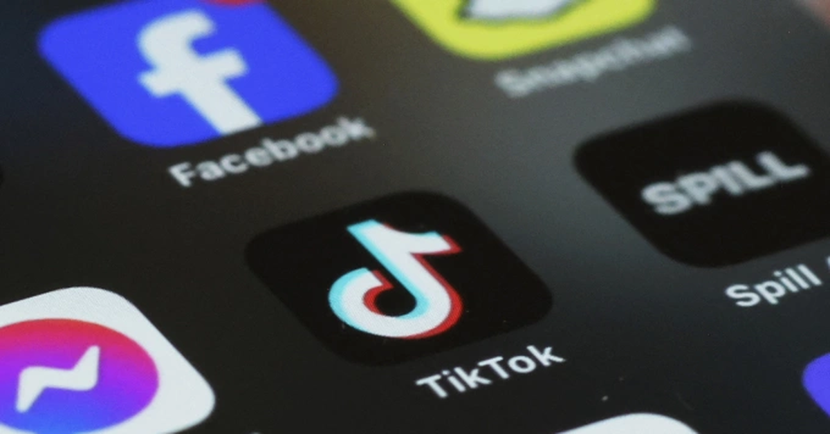 Ý: Hàng loạt phụ huynh kiện Facebook, Instagram, TikTok 'đầu độc' tinh thần trẻ em