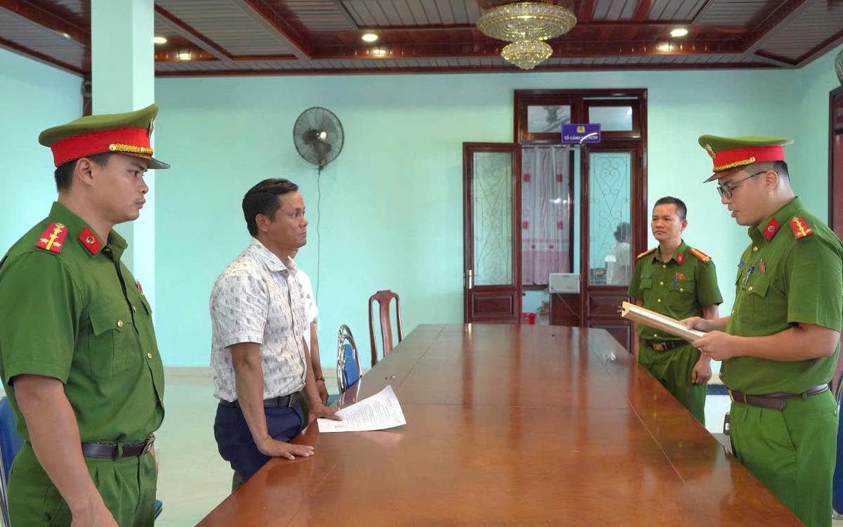 Cựu phó chủ tịch phường ở Huế bị khởi tố vì nhận hối lộ