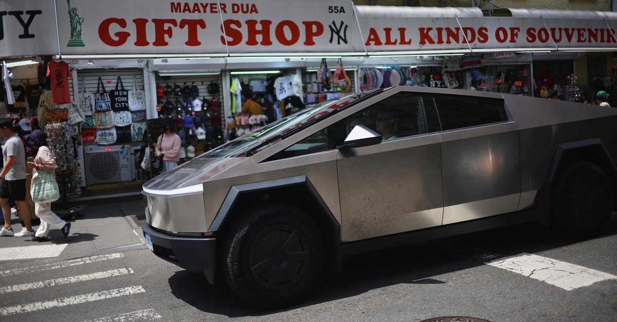 Mỹ điều tra hơn 2,8 triệu xe Tesla trang bị hệ thống tự lái