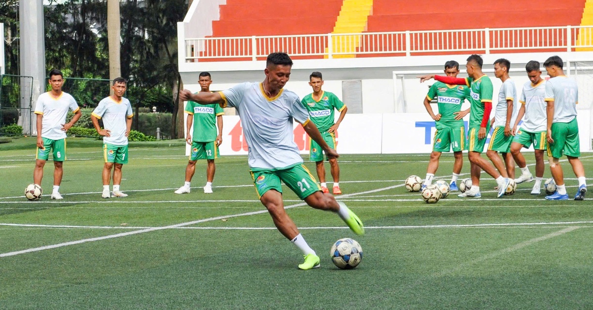 Giải bóng đá công nhân, viên chức Việt Nam 2025: Sôi nổi tập luyện trước giờ G