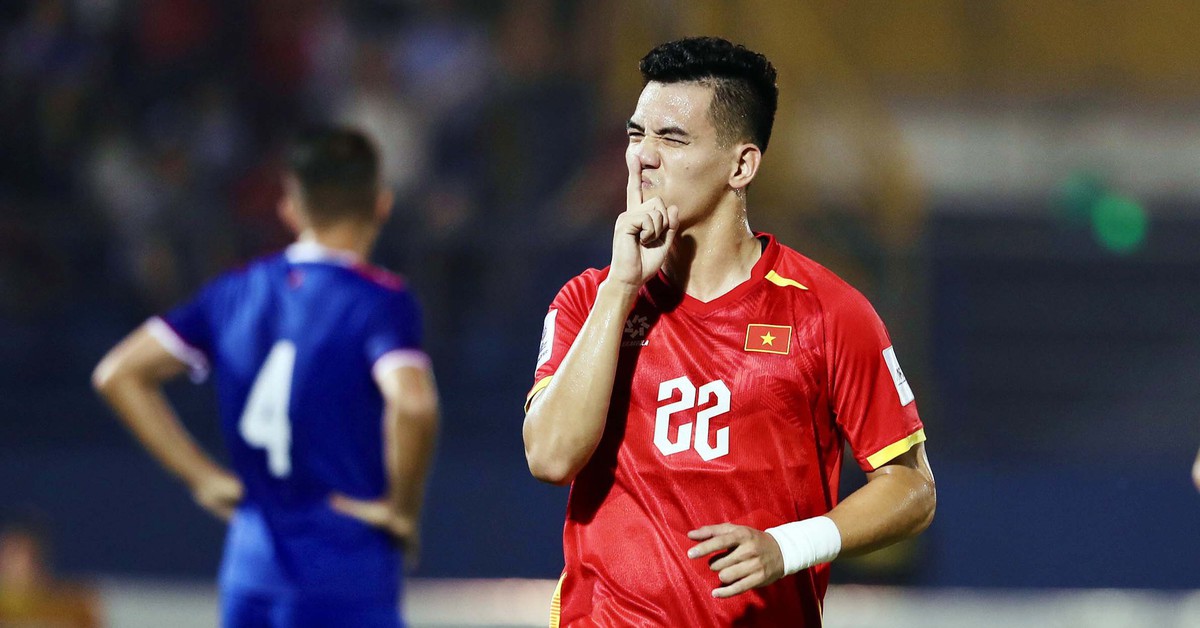 Vì sao Tiến Linh không rời sân thay người trận Nepal?