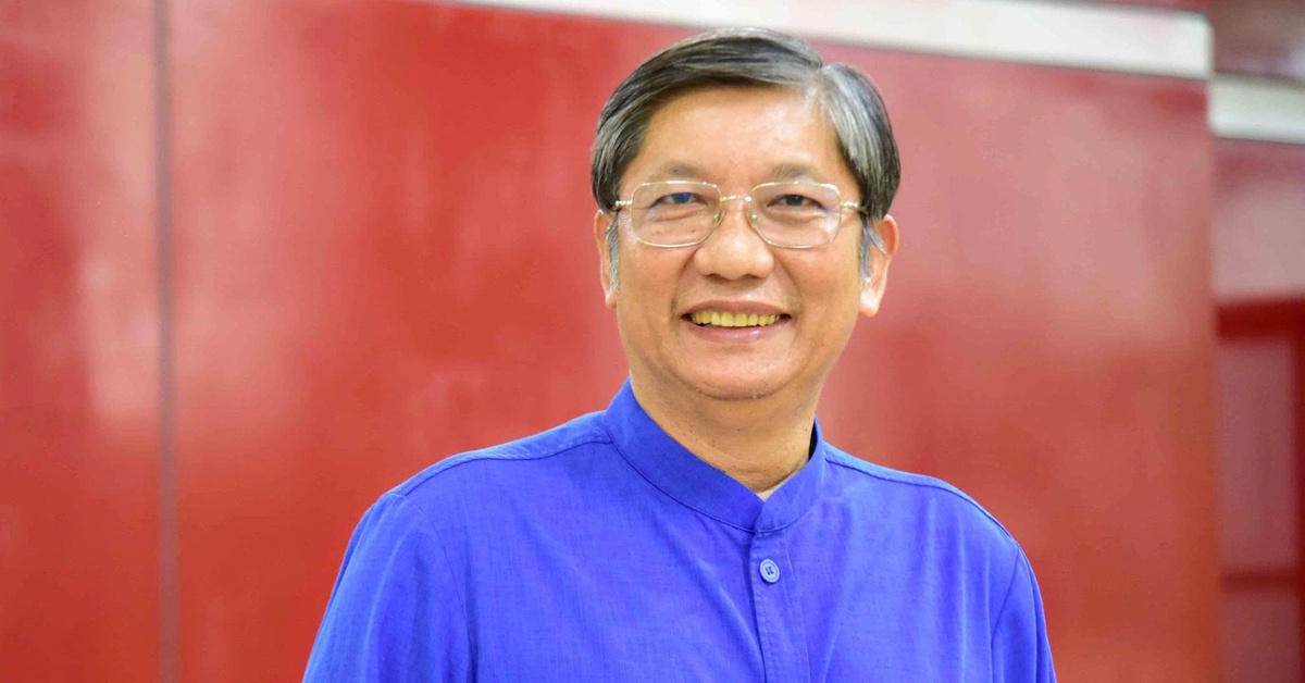 Ông chủ hệ thống tiệm vàng Mi Hồng: Công ty có khó khăn vẫn sẵn sàng giúp SV nghèo quê hương tôi