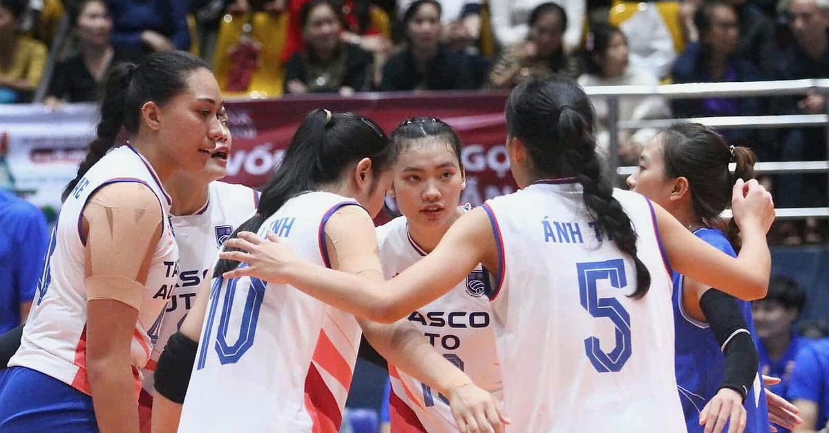 Thắng Quảng Ninh, bóng chuyền Hà Nội thăng hạng