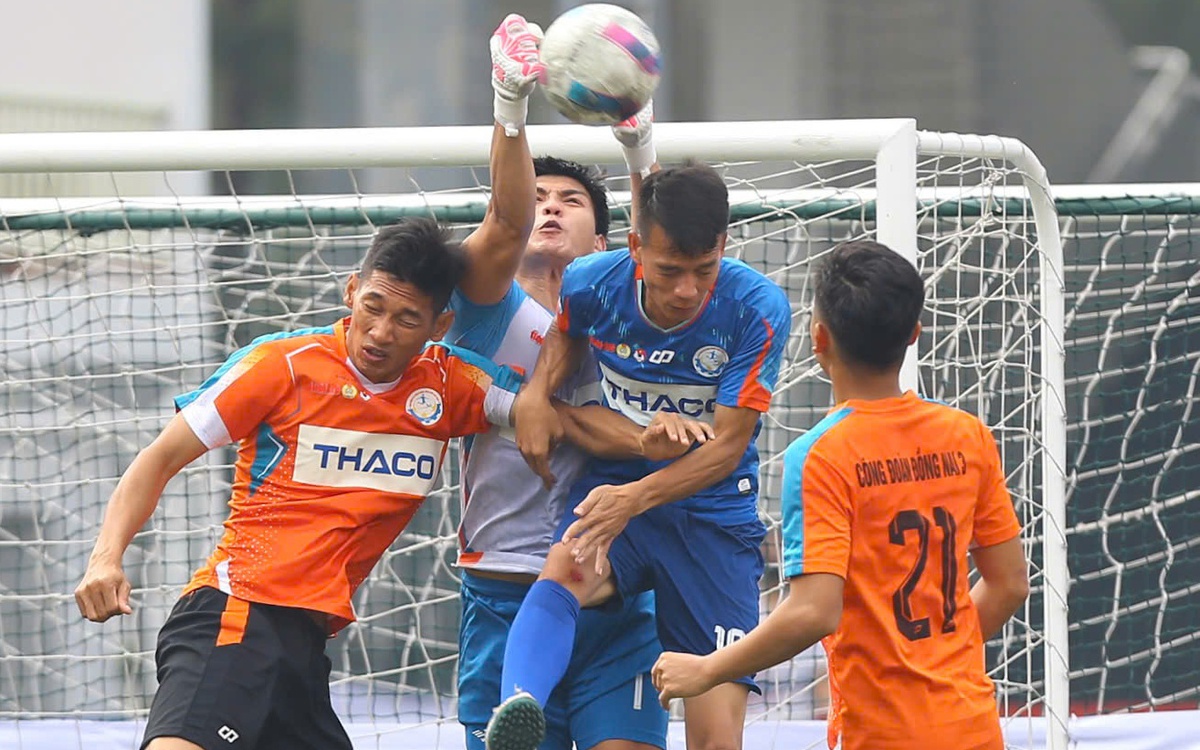 Vì sao tỉ số 0-0 hiếm xuất hiện ở sân chơi bóng đá phong trào?