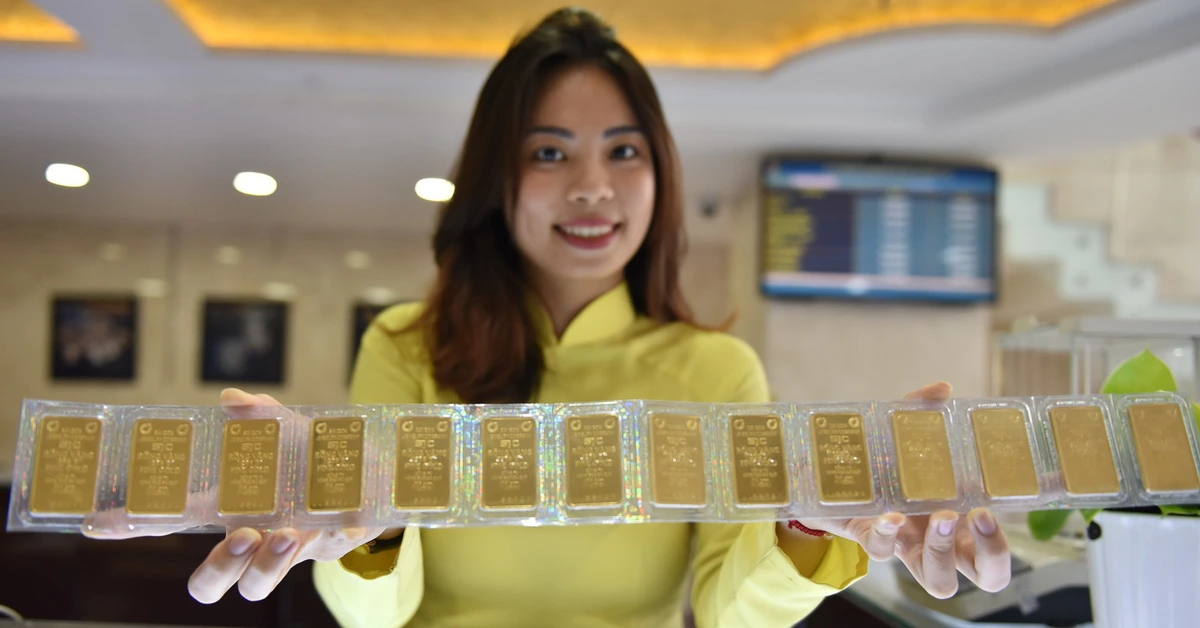 Giá vàng tạo đỉnh rồi điều chỉnh, chuyên gia đưa ra dự báo thời gian tới