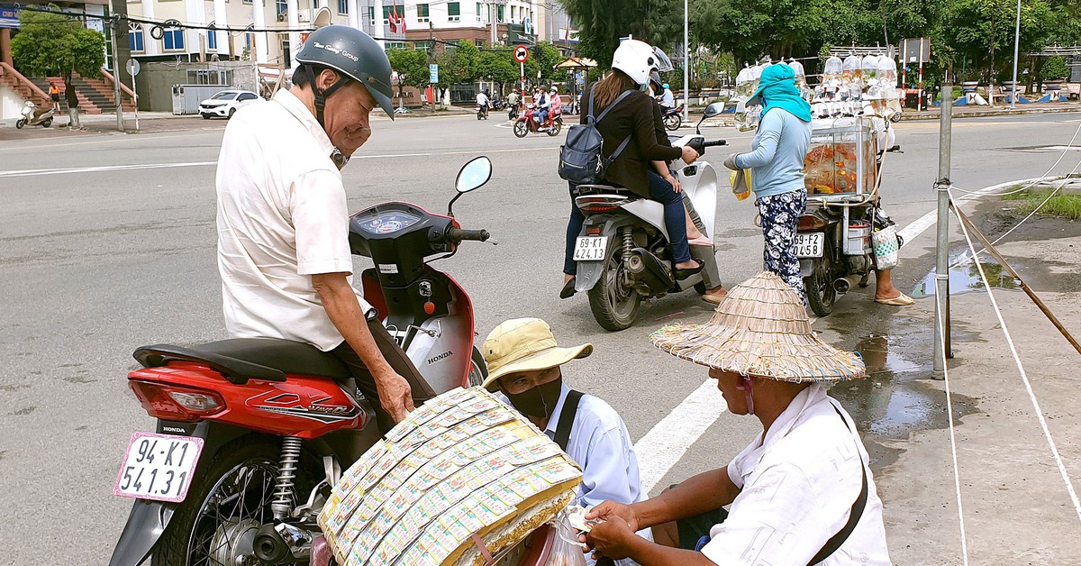 Đột nhập công ty xổ số tác động tráo đổi bóng quay thưởng: 'Chuyện khó tin mà có thật'
