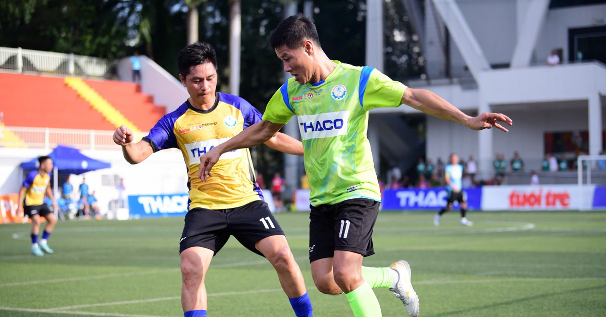 Đứt dây chằng cả hai đầu gối vẫn trở lại đá bóng được?