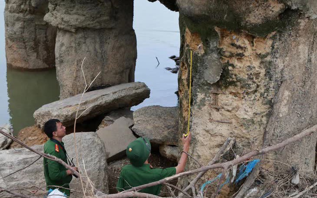 Trụ cầu sông Lô trơ lõi thép: sửa chữa, khắc phục hay xây cầu mới?