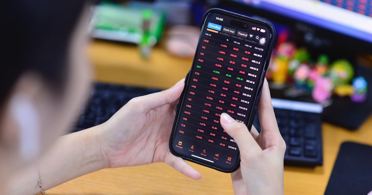 Thanh khoản chứng khoán suy yếu: Cần quay trở lại yếu tố cơ bản, thay vì đặt cược vào dòng tiền