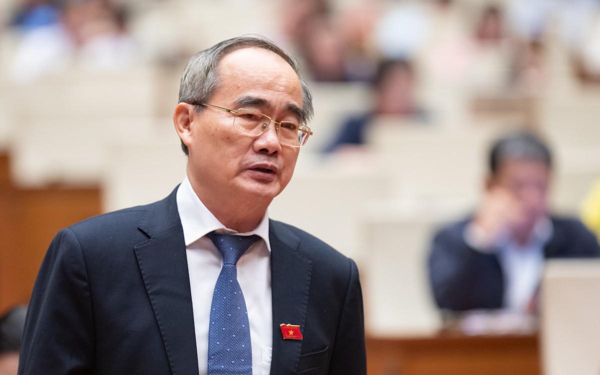 Ông Nguyễn Thiện Nhân: Nhà nước phải công bố mức lương đủ sống để 2 người đi làm nuôi được 2 con