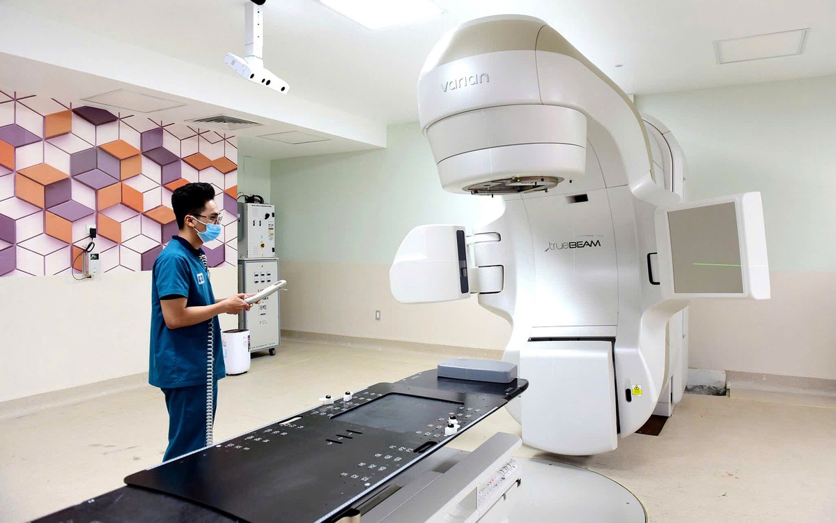 Cuộc chiến chống ung thư: Thiếu 'vũ khí' xạ trị