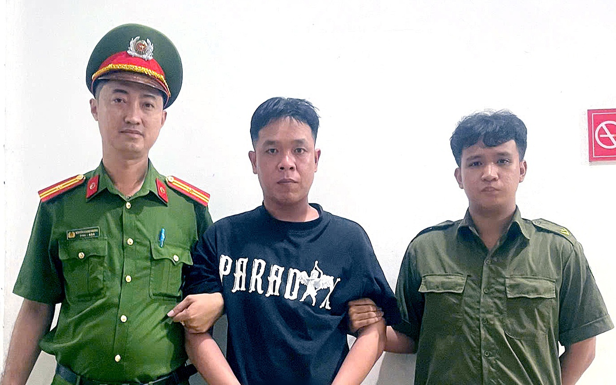 Mới ra tù 2 tháng lại bị bắt vì giật dây chuyền