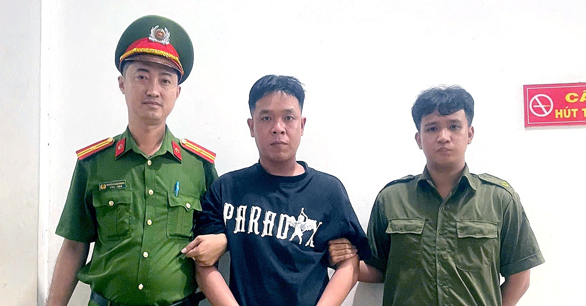 Mới ra tù 2 tháng lại bị bắt vì giật dây chuyền