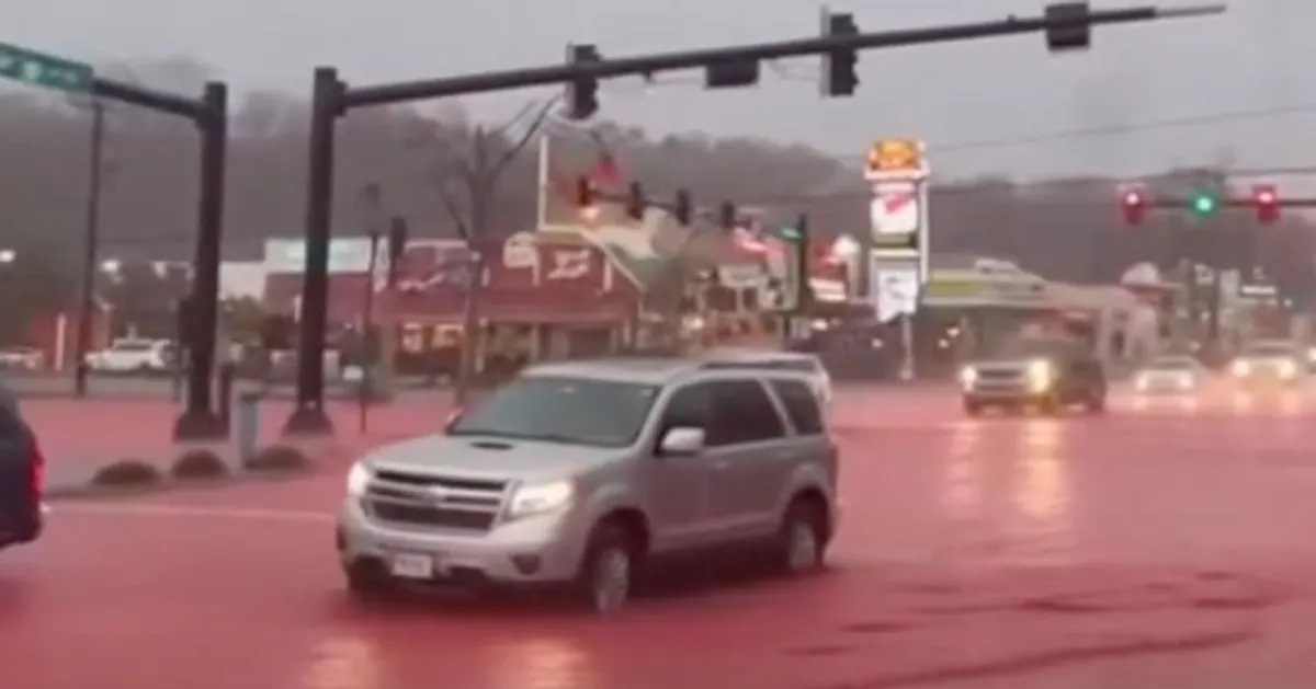 Bang Missouri ở Mỹ xuất hiện mưa đỏ?