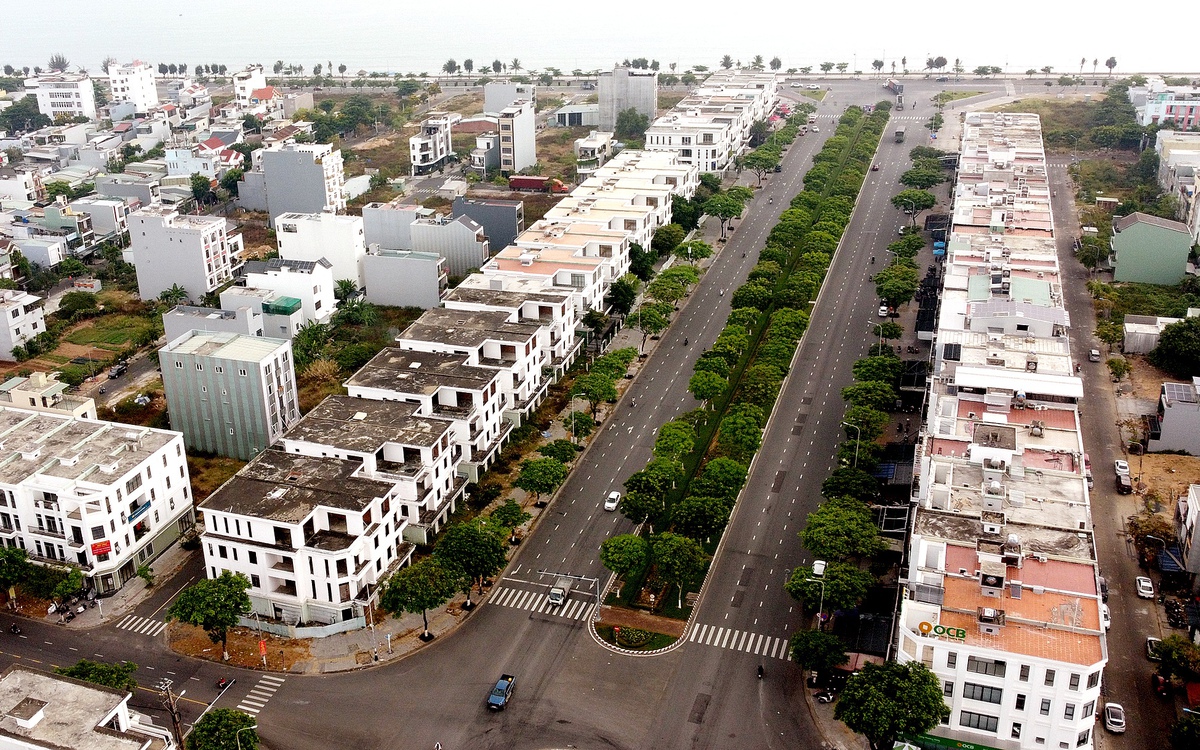 Shophouse giá chục tỉ ở Đà Nẵng: Vì sao dân phải ở ‘chui’?