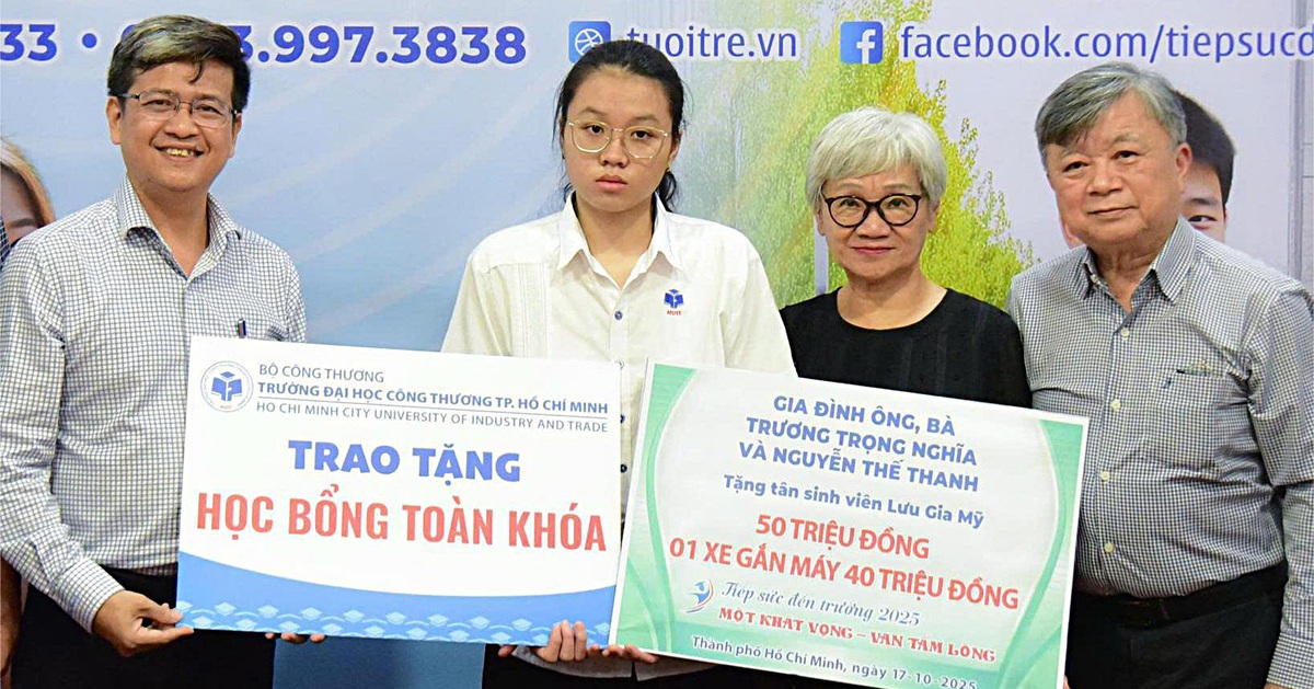 Những tân sinh viên được tiếp sức đến giảng đường: Vẫn tự hỏi đây là mơ hay chuyện cổ tích