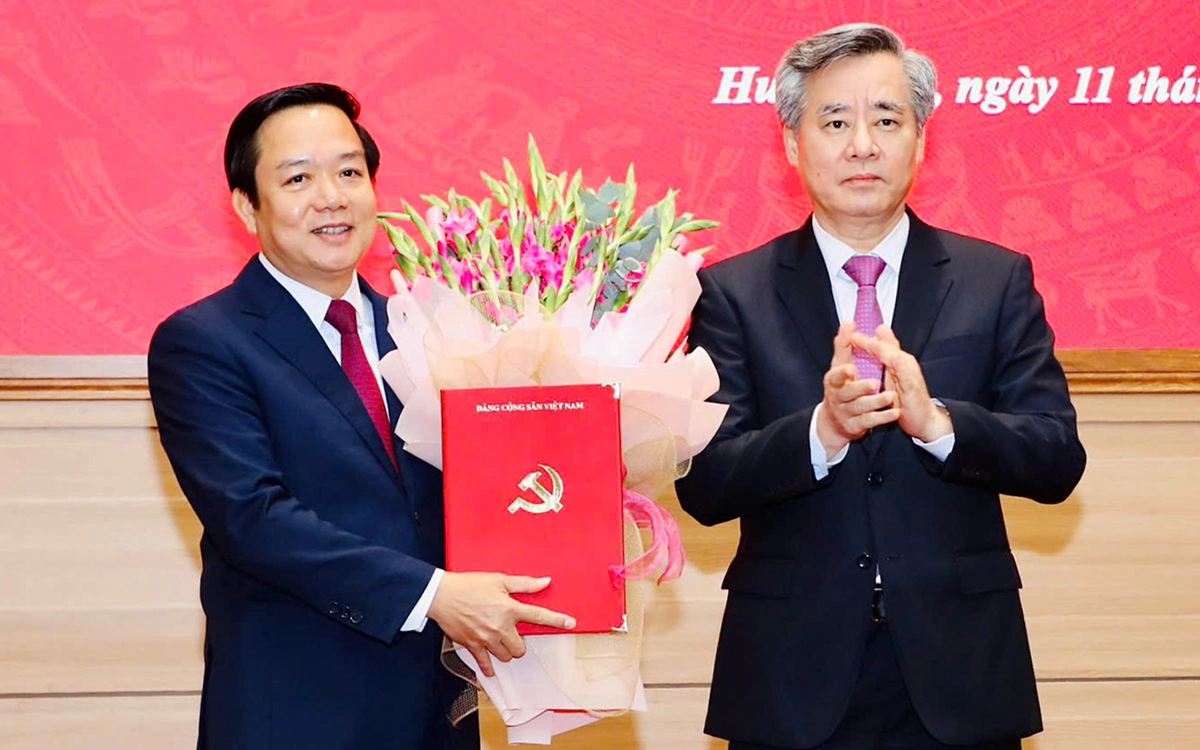 Chủ tịch UBND tỉnh Ninh Bình Phạm Quang Ngọc làm Phó bí thư Tỉnh ủy Hưng Yên