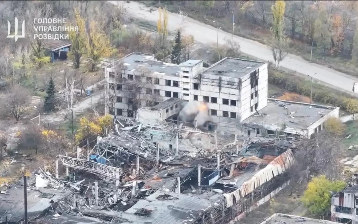 Ukraine bị thúc rút quân khỏi Pokrovsk trước khi quá muộn