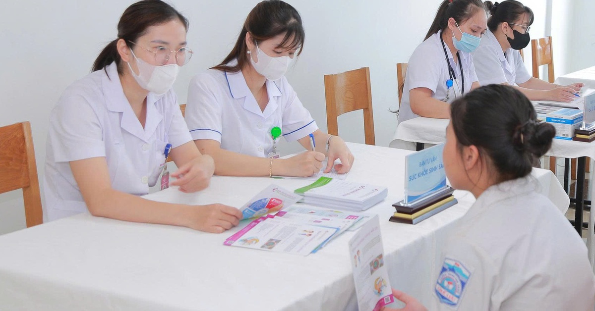 Khám sức khỏe đầu năm học chỉ 15.000 đồng/trẻ: Cần tăng đầu tư cho sức khỏe học đường