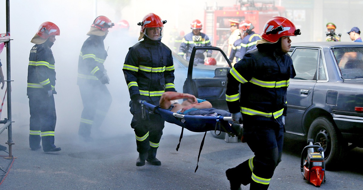 Hơn 3.000 người diễn tập chữa cháy, cứu nạn cứu hộ tại tòa nhà chung cư