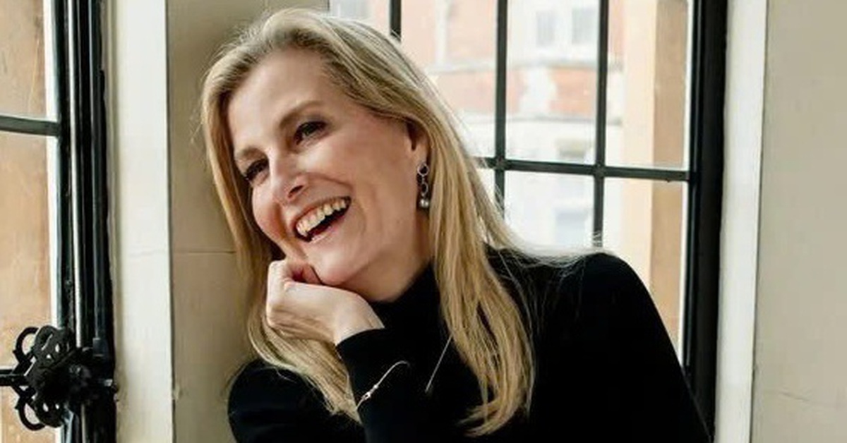 Nữ Bá tước Xứ Wessex Sophie: 'Fashionista' thầm lặng của Hoàng gia Anh mùa Thu Đông