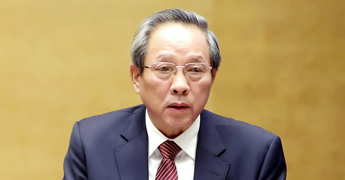 Ủy viên Trung ương Đảng làm trưởng đoàn đại biểu Quốc hội không giữ quá 3 chức danh lãnh đạo