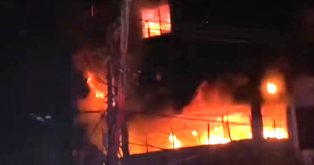 Cháy nhà trọ 4 tầng gần khu chợ Đầm Nha Trang