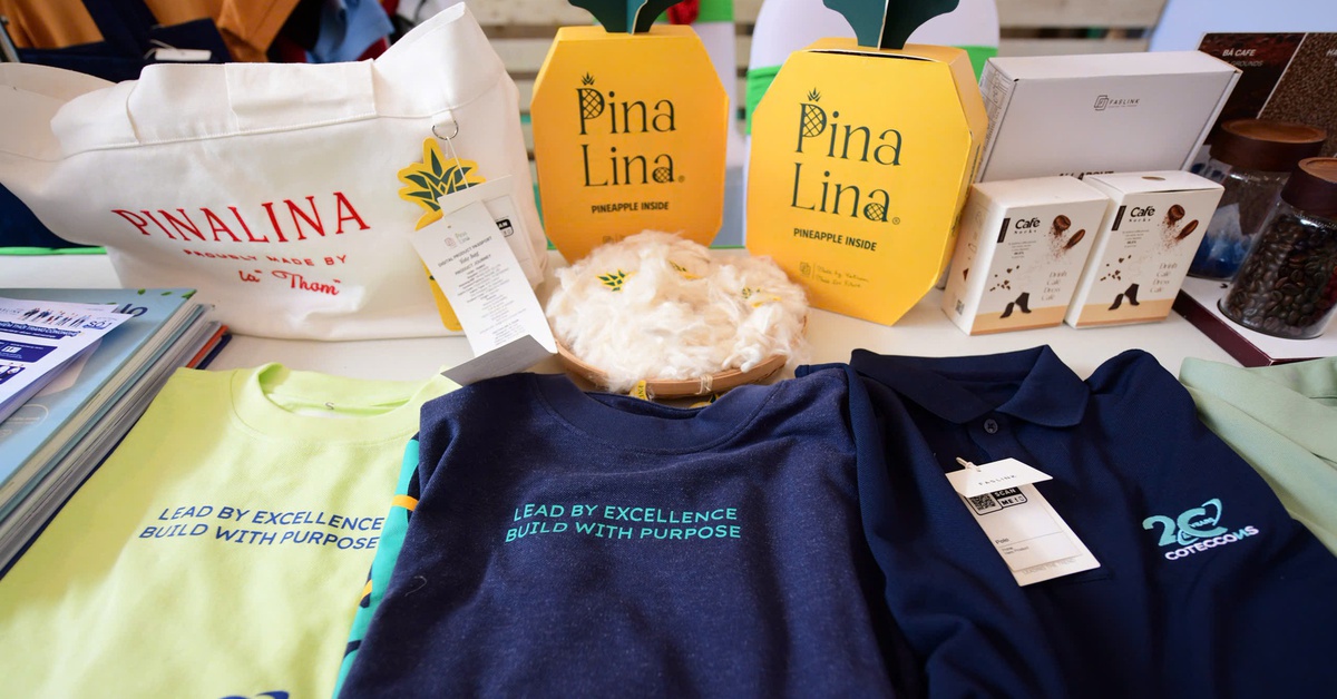 Bất ngờ với vải sợi dứa vừa thoáng vừa thơm