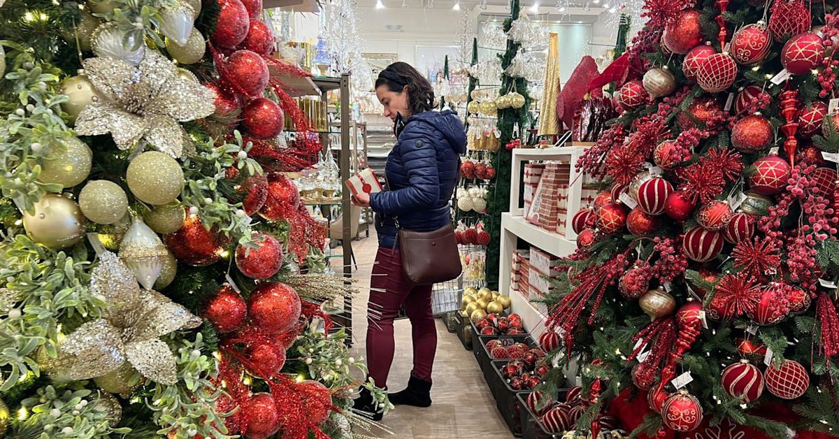 Thuế khiến Giáng sinh ở Mỹ có thể thiếu đồ trang trí và giá tăng cao