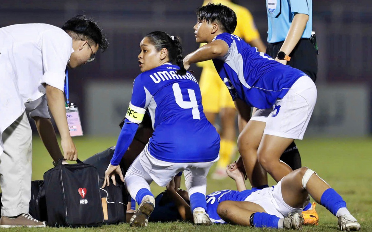 HLV nữ TP.HCM tiết lộ lời căn dặn với các học trò sau bàn thắng