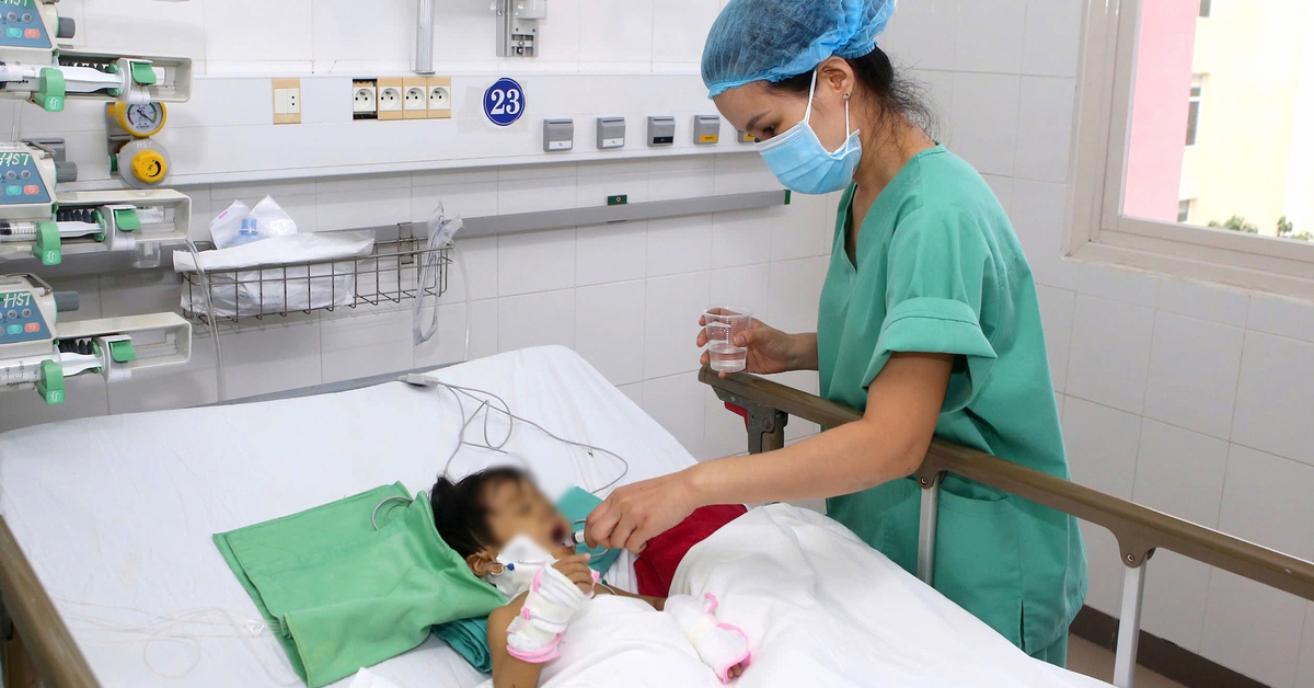 Bệnh viện Trung ương Huế ghép gan cứu sống bệnh nhi 2 tuổi bị teo gan bẩm sinh