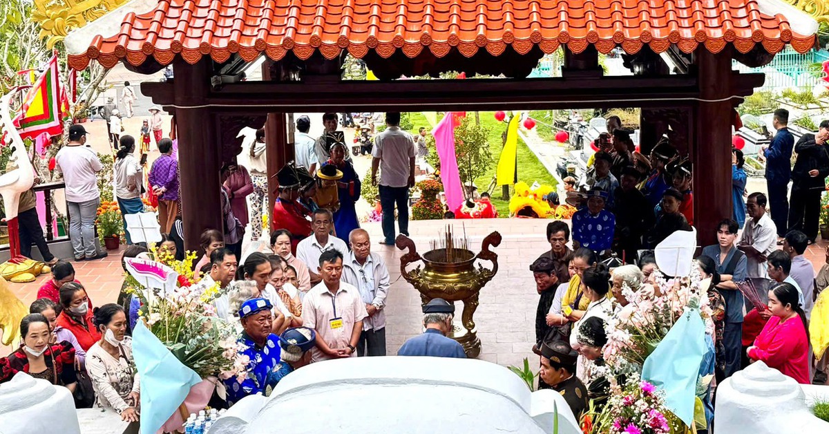 Lễ hội truyền thống kỷ niệm ngày mất con gái ông Mạc Thiên Tích góp sức quảng bá du lịch Hà Tiên