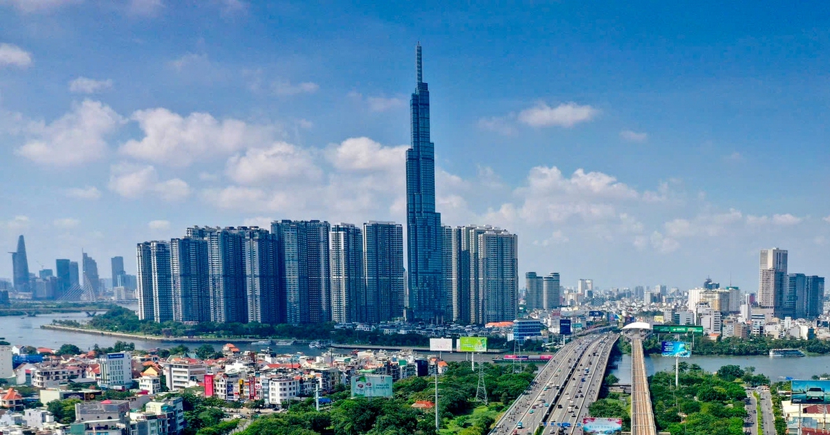 TP.HCM trước sức ép mới: Cách nào tăng cạnh tranh, chen vào nhóm đô thị mạnh top đầu thế giới?