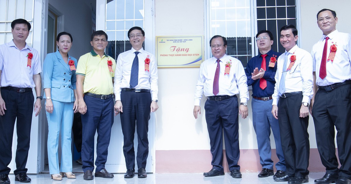 Phân Bón Cà Mau: Đầu tư STEM cho nông nghiệp tương lai