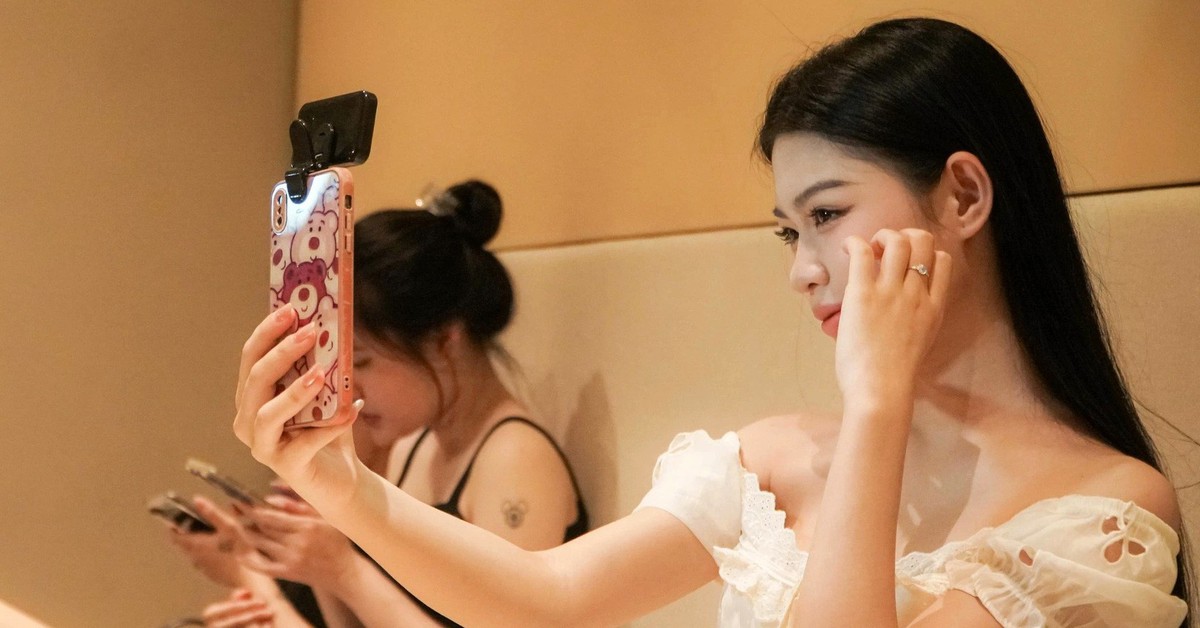 Trào lưu '4 không', giá trị sống ảo, bạo lực mạng, tri thức giả bủa vây giới trẻ