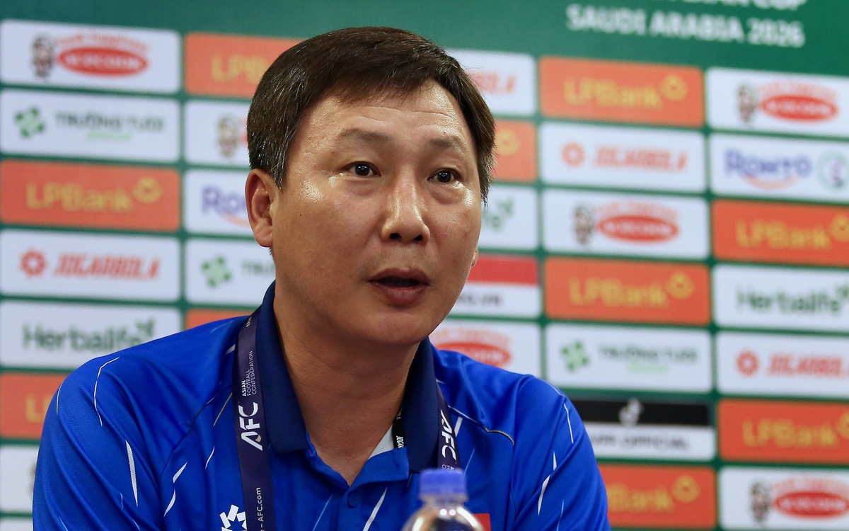 HLV Kim Sang Sik: Hy vọng Xuân Son ghi bàn