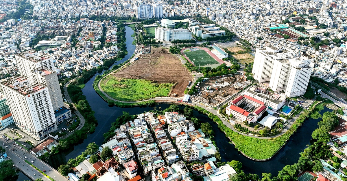 TP.HCM khởi công 2 gói thầu cuối rạch Xuyên Tâm, mở đường bờ kè nối bốn phường