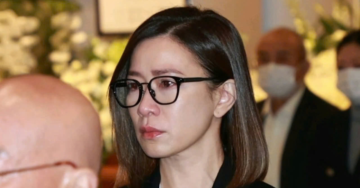 Dàn sao Hong Kong nghẹn ngào tiễn biệt cố diễn viên Hứa Thiệu Hùng